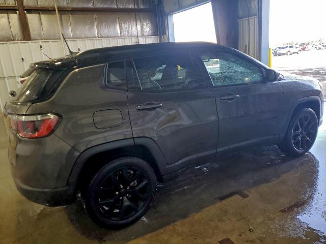 Jeep Compass Latitude Image 4