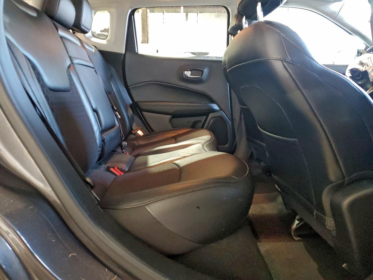 Jeep Compass Latitude Image 6