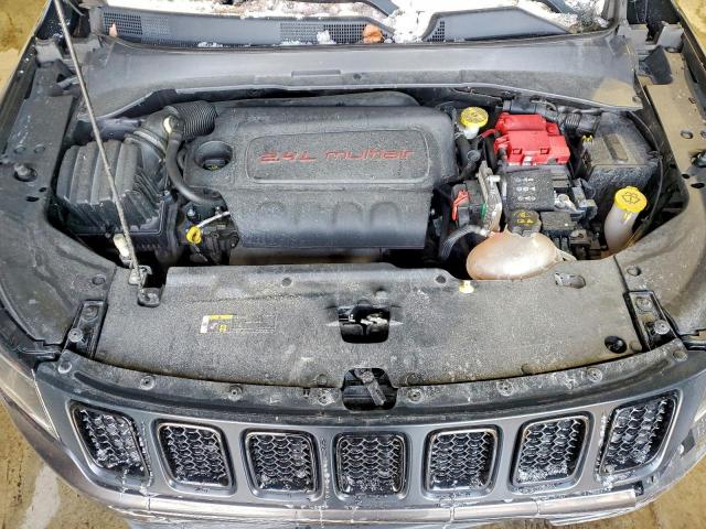 Jeep Compass Latitude Image 9