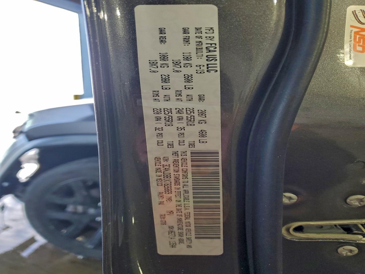 Jeep Compass Latitude Image 8