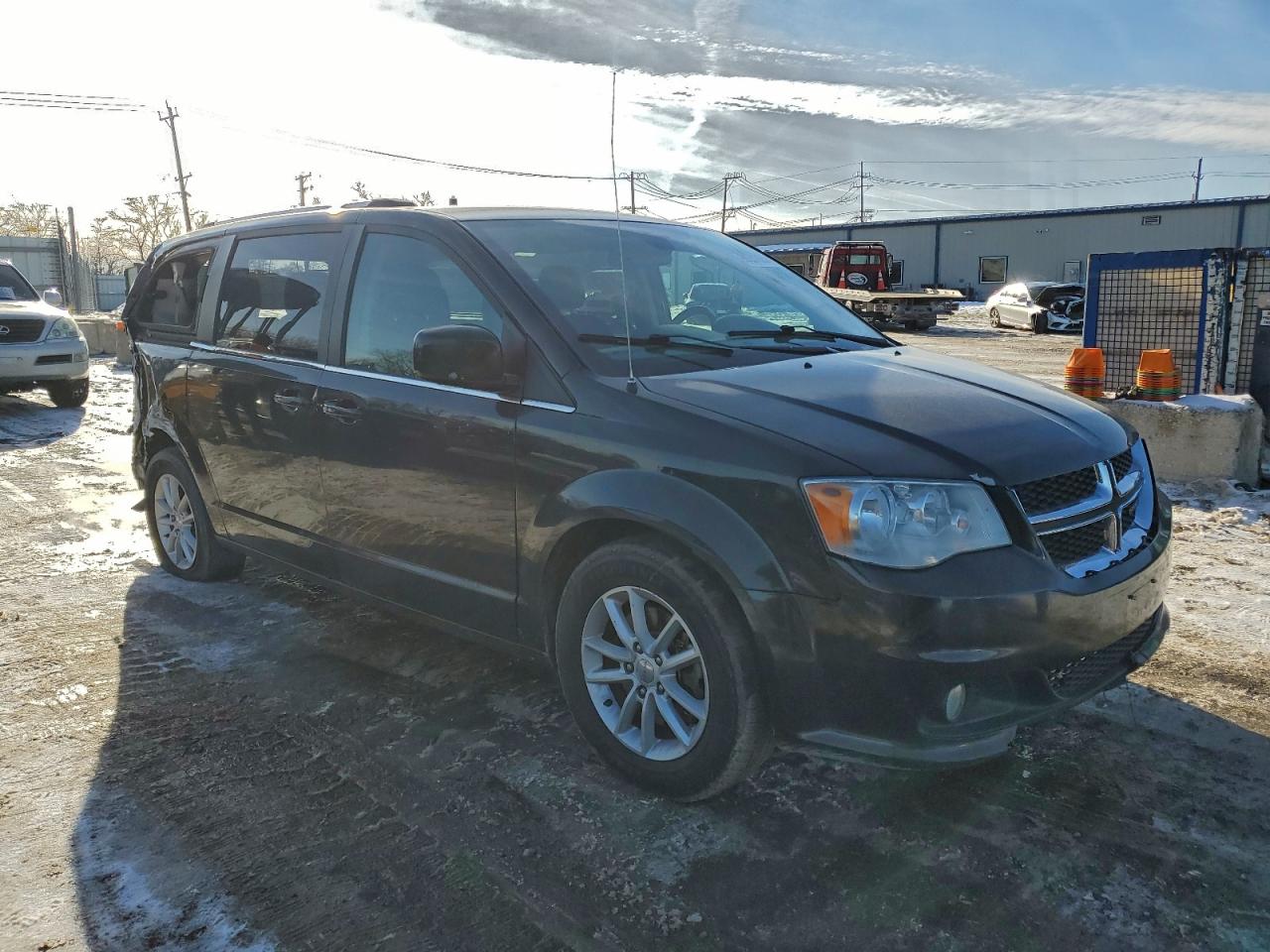 Dodge Caravan Sxt Image 6