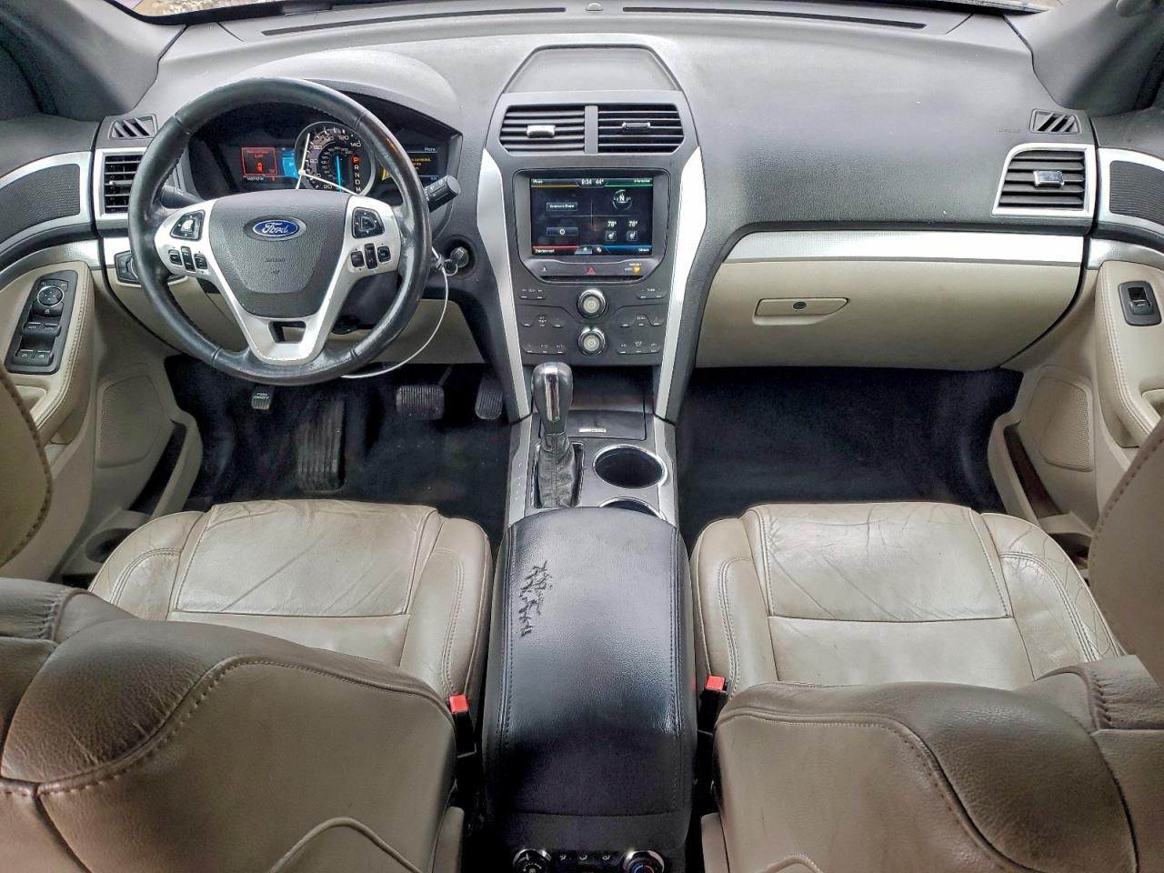 Ford Explorer Xlt Image 6