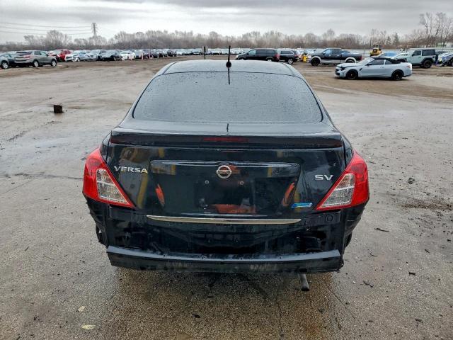 Nissan Versa S Image 8