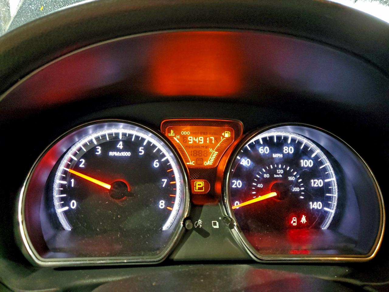 Nissan Versa S Image 10