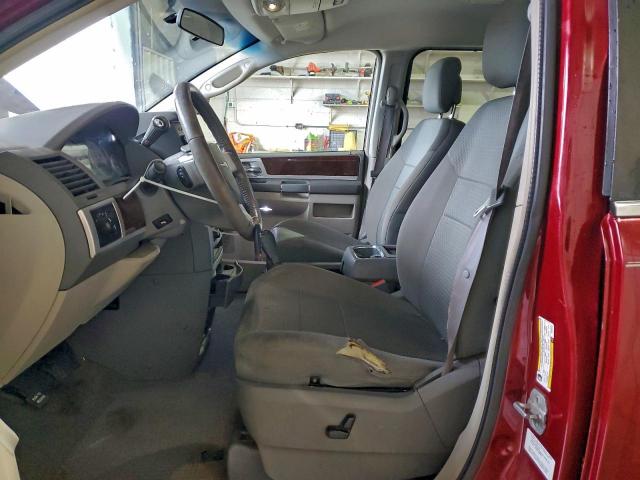 Chrysler Minivan Touring Image 3