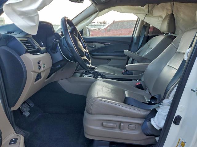 Honda Pilot Touring Image 4