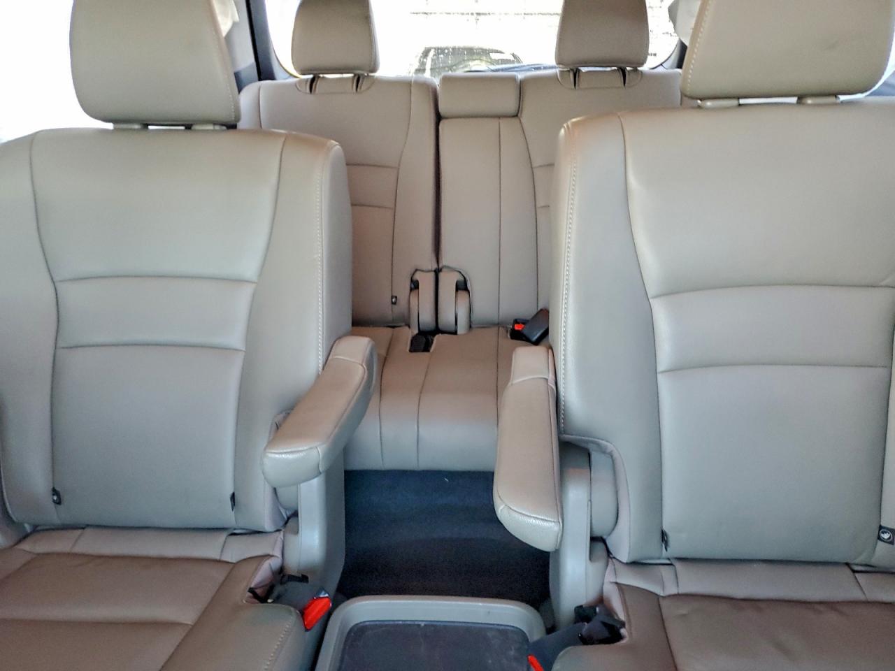 Honda Pilot Touring Image 5