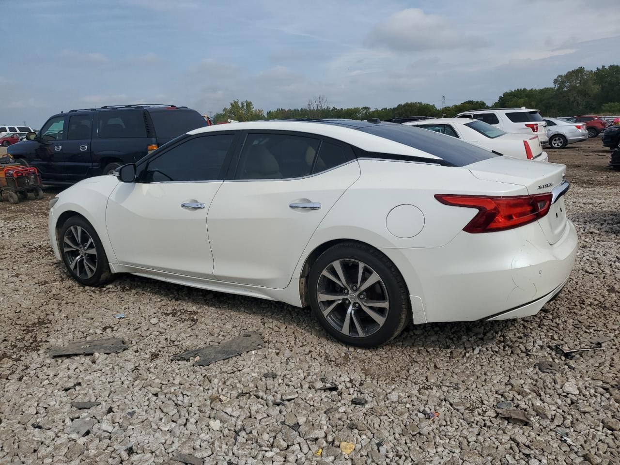 Nissan Maxima 3.5s Image 2