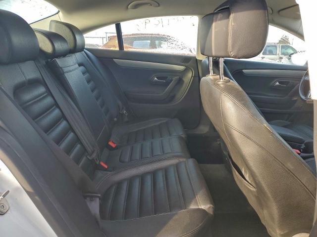 Volkswagen CC Base Image 9