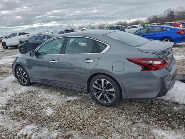 Nissan Altima 2.5 Image 3